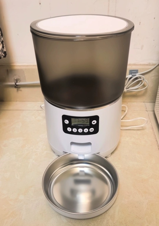 Automatic Pet Feeder - Автоматическая умная кормушка для собак 4